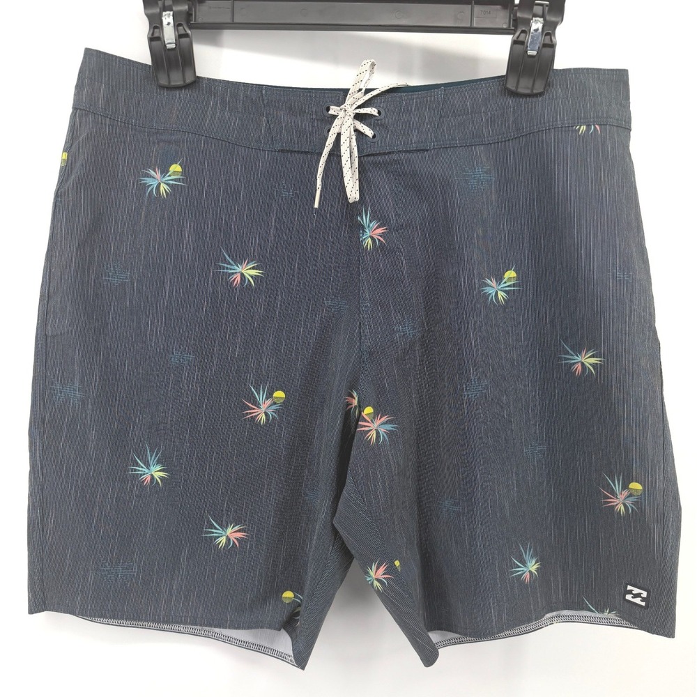Billabong Recycler Sundays Pro Board Shorts Men 36 Navy Blue Tropical Palm Print